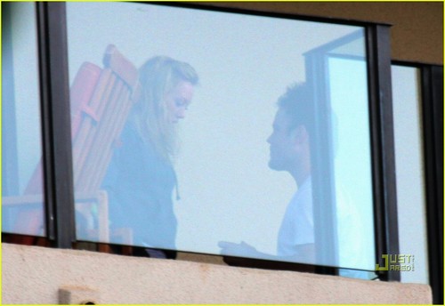  Hilary Duff & Mike Comrie: Proposal