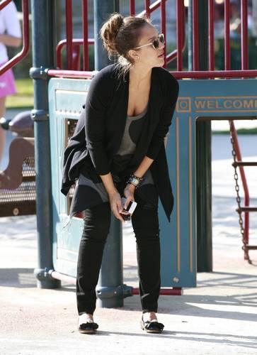 Jessica - At the park in Beverly Hills - June 12, 2011