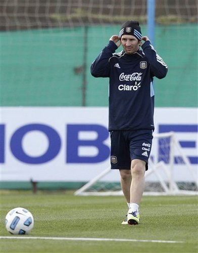  Lionel Messi Argentine National Team Training (June 13, 2011)