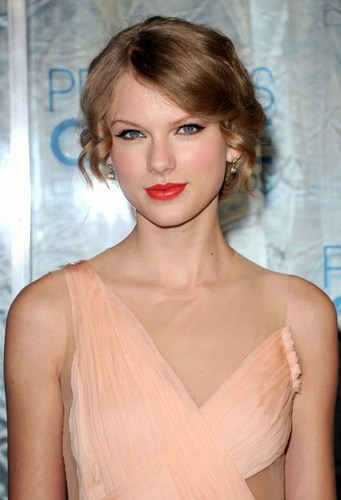 Taylor rápido, swift Is One Of The Most Rich People Under The 30!