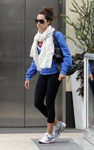  Ashley Tisdale was spotted as she arrived at a local gym in Los Angeles on Thursday
