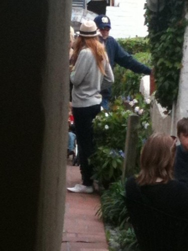  Blake Lively & Leonardo DiCaprio in Carmel, California.