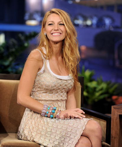  Blake Lively appears on The Tonight montrer With geai, jay Leno, June 15