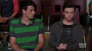  Finn & Kurt "You can't touch this" LOL!!!