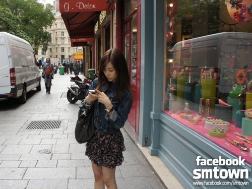  Girls Generation/SNSD Tiffany In Paris