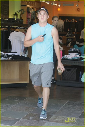 Jesse McCartney: 'Wanted' In Beverly Hills