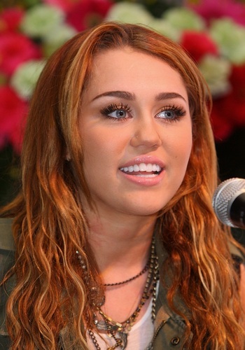  Miley - At a Press Conference in Makati City, Philippines (16th June 2011)