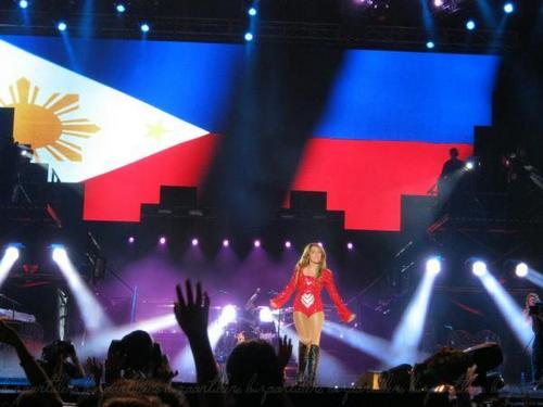 Miley Cyrus Manila concierto Pictures 2