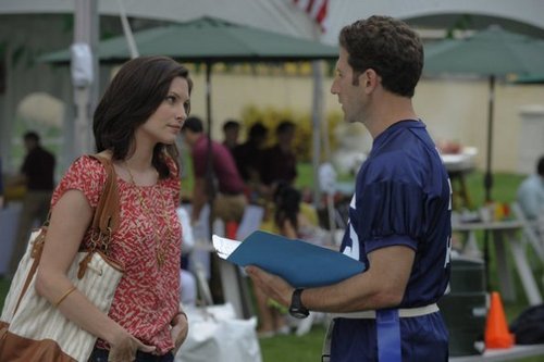  Royal Pains - Episode 3.02 - But There's a Catch - Promotional foto's