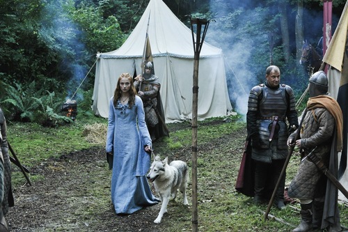  Sansa & Lady