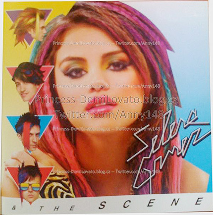  Selena Gomez New Colorful Look