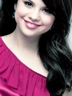  Selena Gomez(Pic from a Bulgarin Fan)