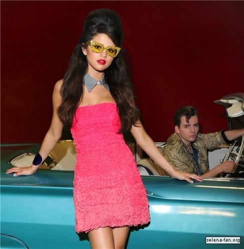  Selena - 'Love u Like a Love Song' muziek Video Stills 2011