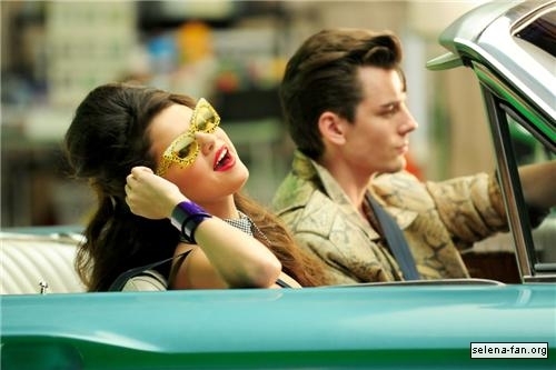  Selena - 'Love আপনি Like a প্রণয় Song' সঙ্গীত Video Stills 2011
