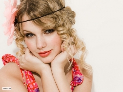  Taylor সত্বর Seventeen Photoshoot-June 18