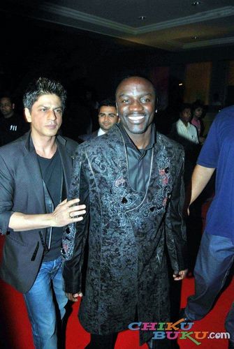  Эйкон with indian actor named shahrukh khan