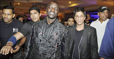  에이콘 with indian actor named shahrukh khan