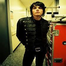  Gerard Way <3