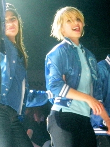  Glee Live Tour 2011 STL ♥
