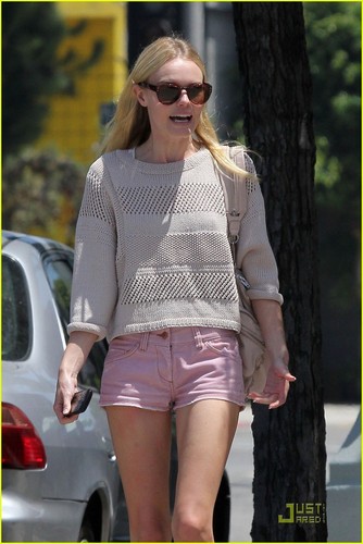  Kate Bosworth Leaves Lamill Coffee
