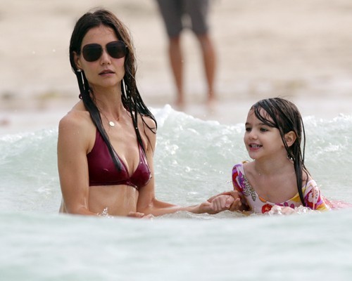  Katie Holmes & Suri Cruise: Miami plage Babes!