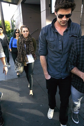  Miley - Out for lunch with Liam in Sydney, Australia [20th June 2011]