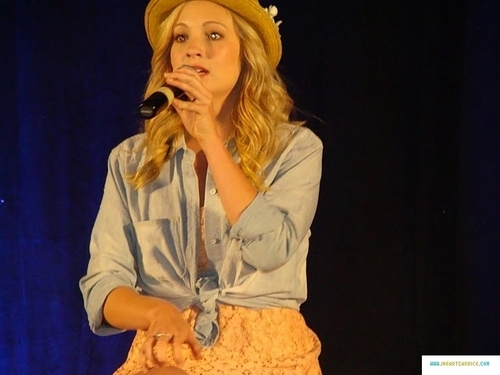  madami pics from Candice's appearance at Bloody Night Con 2011!