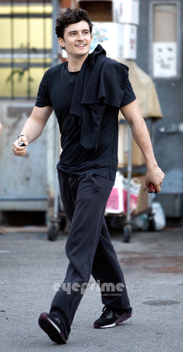 Orlando Bloom leaving his Pilates Class in Hollywood, Jun 20 