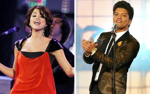 <3 Bruno Mars and Selena Gomez : MMVA