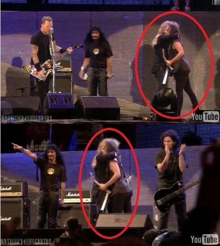  Dave Mustaine hugs Kirk Hammett.