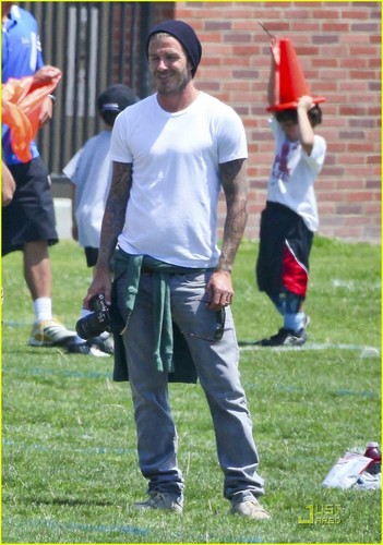  David Beckham: 축구 Dad Extraordinaire!