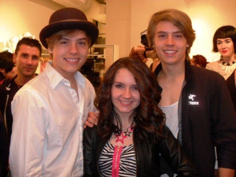  Dylan and Cole Sprouse تصاویر At “Fashion For Japan”!!