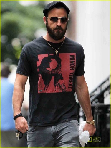  Justin Theroux: One of Jennifer Aniston's yêu thích Co-Stars!