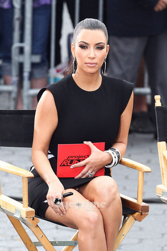  Kim Kardashian films ‘Project Runway’ in Battery Park, NY, June 23