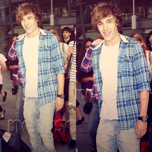  Liam at the airport 26/6/2011<3
