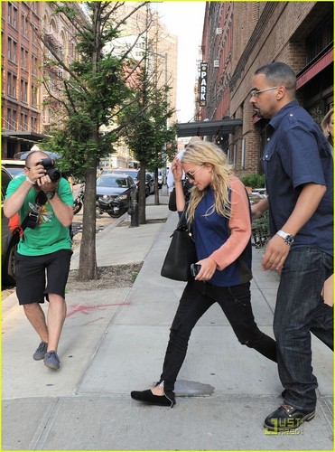  Mary-Kate & Ashley Olsen: Busy día in New York!