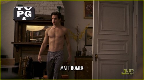  Matt Bomer: Shirtless for 'White Collar'!