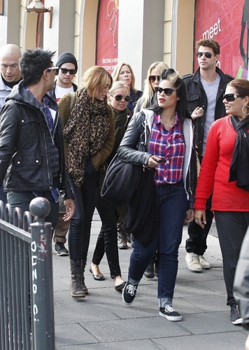 Miley - Shopping on Chapel Street in Melbourne - June 23, 2011