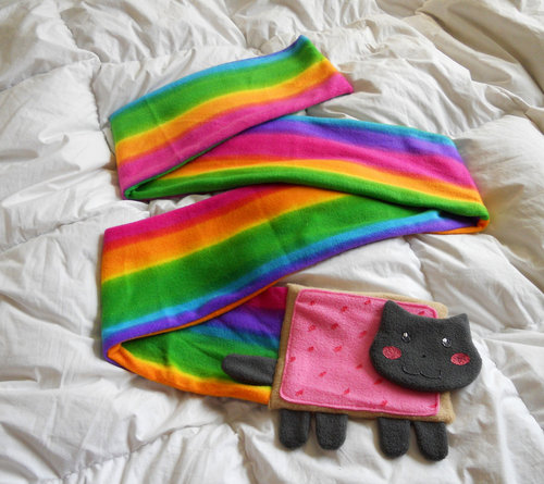  Nyan cat scarf!!!!