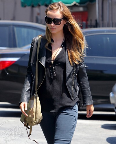  Out for lunch in Hollywood, CA [June 20, 2011]