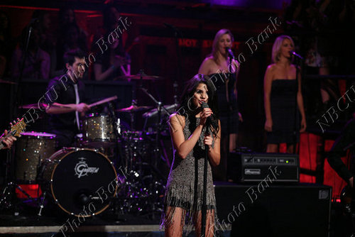  Selena - Jimmy Fallon tampil - June 23, 2011
