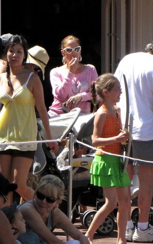  Jennifer Lopez at Disneyland with the twins (June 25).