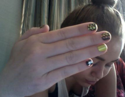  Miley Cyrus Yellow Nails