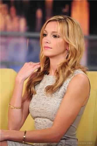  Katie Cassidy on Good jour NY (June 29)
