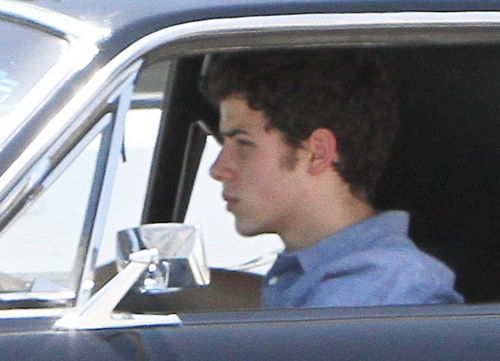  Nick Jonas: Way To Airport (06.26.2011) !!