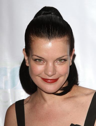  Pauley Perrette - 2nd Annual Thirst Gala - Beverly Hills (2011-06-28)