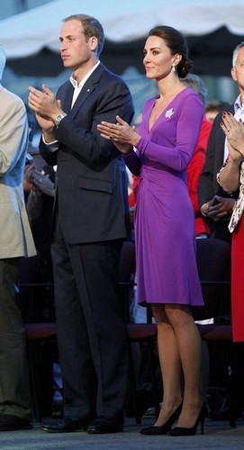  Prince William & Catherine attend a সঙ্গীতানুষ্ঠান in Canada