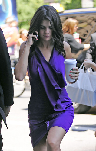  Selena - Arriving To Ritz Carlton Hotel In New York City - June 29, 2011