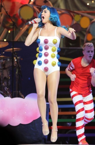  California Dreams Tour Performance In Montreal