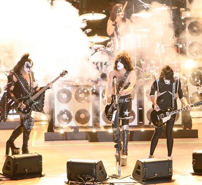  吻乐队（Kiss） in Helsiki, Finland ^_^